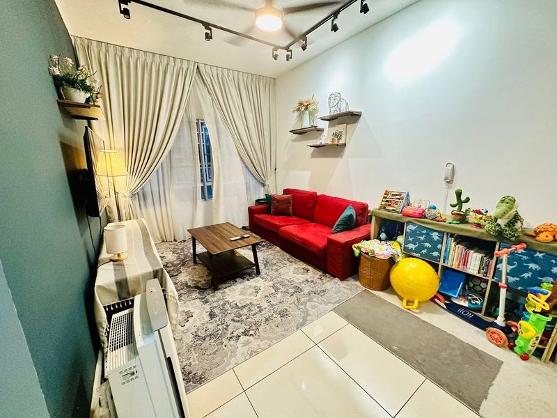 LOW FLOOR Savanna Executive Suites, Southville City Bangi, Selangor, Bangi