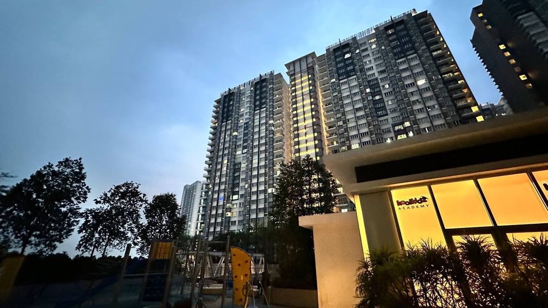 LOW FLOOR Savanna Executive Suites, Southville City Bangi, Selangor, Bangi