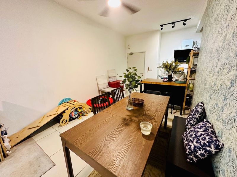 LOW FLOOR Savanna Executive Suites, Southville City Bangi, Selangor, Bangi