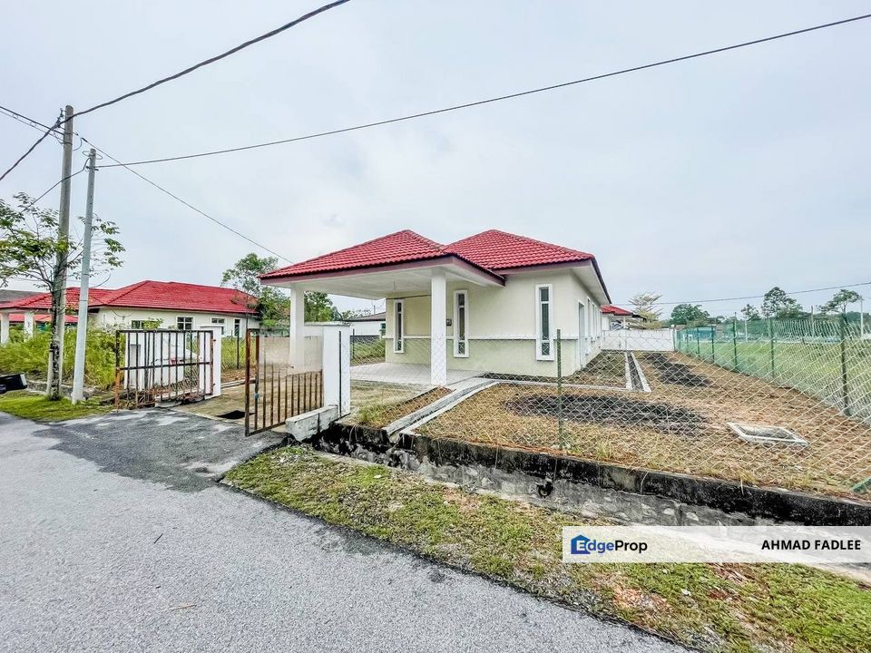 FACING OPEN 1 Storey Bungalow Mahkota Hills, Lenggeng , Negeri Sembilan, Lenggeng