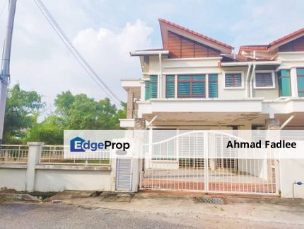 EXTRA LAND 2 Storey Terrace Seksyen 4 Bandar Baru Bangi, Selangor, Bangi