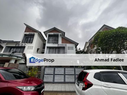 Renovated 2.5 Storey Semi-D in Seksyen 7 Bandar Baru Bangi For Sale, Selangor, Bangi