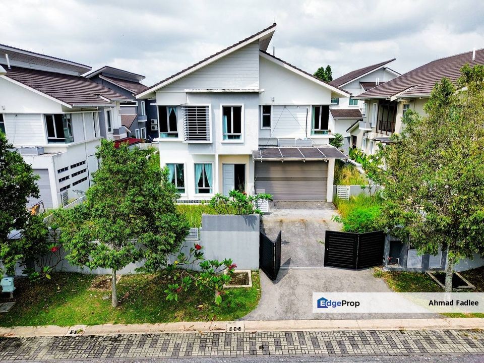 Peaceful Area Double Storey Bungalow Villa Safira Kajang For Sale, Selangor, Kajang