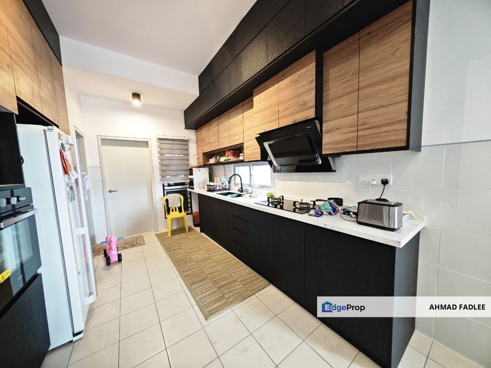 Renovated Double Storey Terrace in Serenia City Arina Kota Warisan Sepang For Sale, Selangor, Sepang