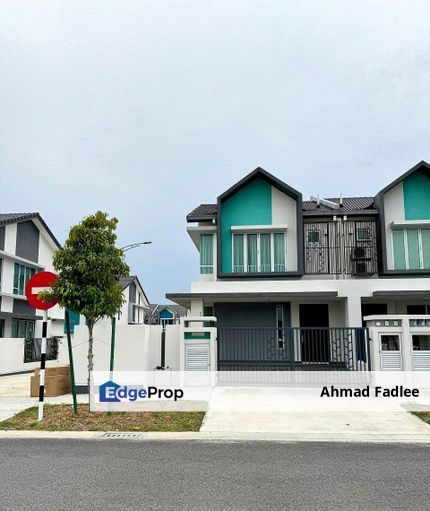 End Lot Double Storey Terrace in Serenia Ariya Serenia City Sepang For Rent, Selangor, Sepang