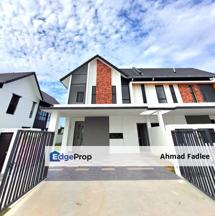 Huge Double Storey Semi-D in Verna Lake Villas Serene Heights Bangi For Sale, Selangor, Semenyih