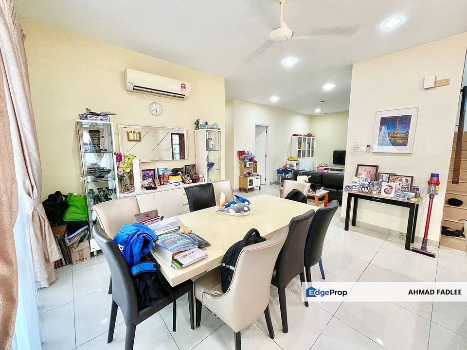 Elite Area Double Storey Semi-D in Sri Carcosa Seremban 2 Negeri Sembilan For Sale, Negeri Sembilan, Seremban