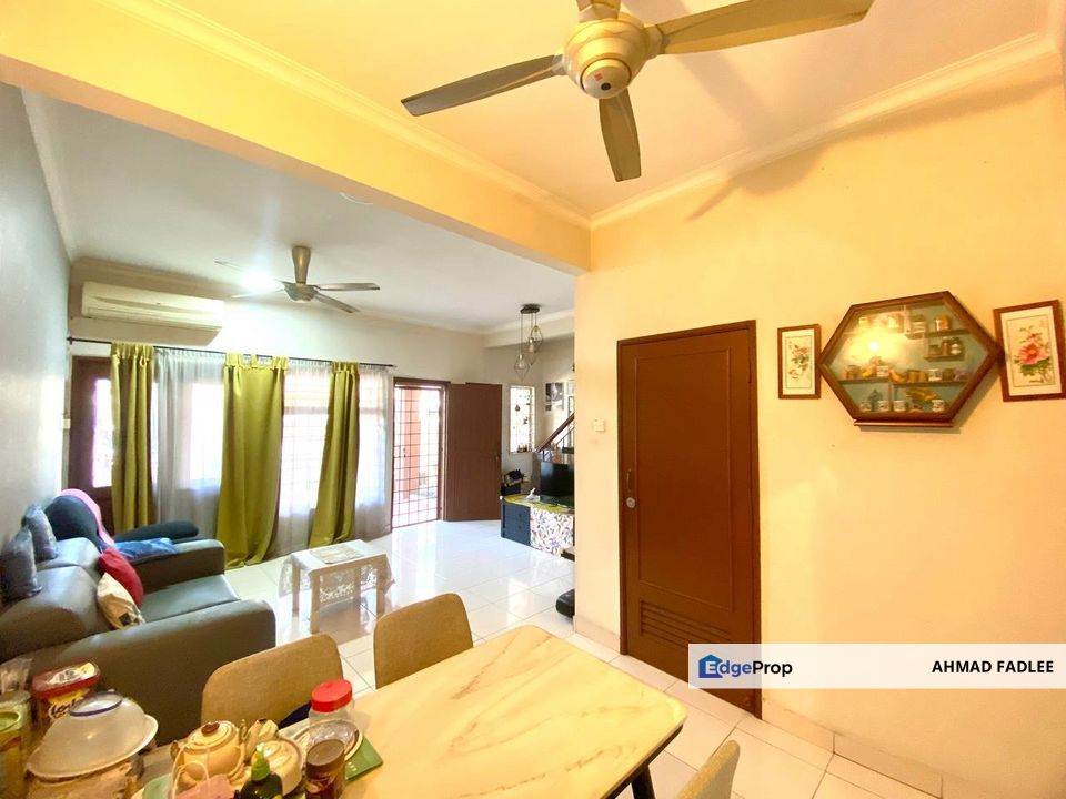 Individual Title Double Storey Terrace in Taman Pinggiran USJ 3 Subang Jaya For Sale, Selangor, USJ