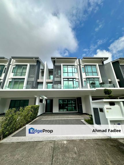 Refurbished Triple Storey Terrace in Sejati Residences Cyberjaya Selangor For Sale, Selangor, Cyberjaya