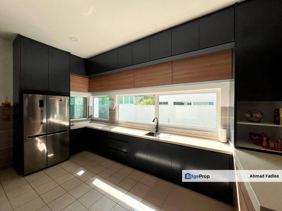 Renovated Triple Storey Semi D in Garden Residence Cyberjaya Selangor For Sale, Selangor, Cyberjaya