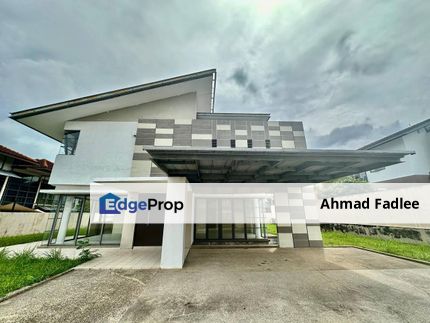 Extra Land Double Storey Bungalow in Banyan Close Bandar Bukit Mahkota Bangi For Sale, Selangor, Bangi