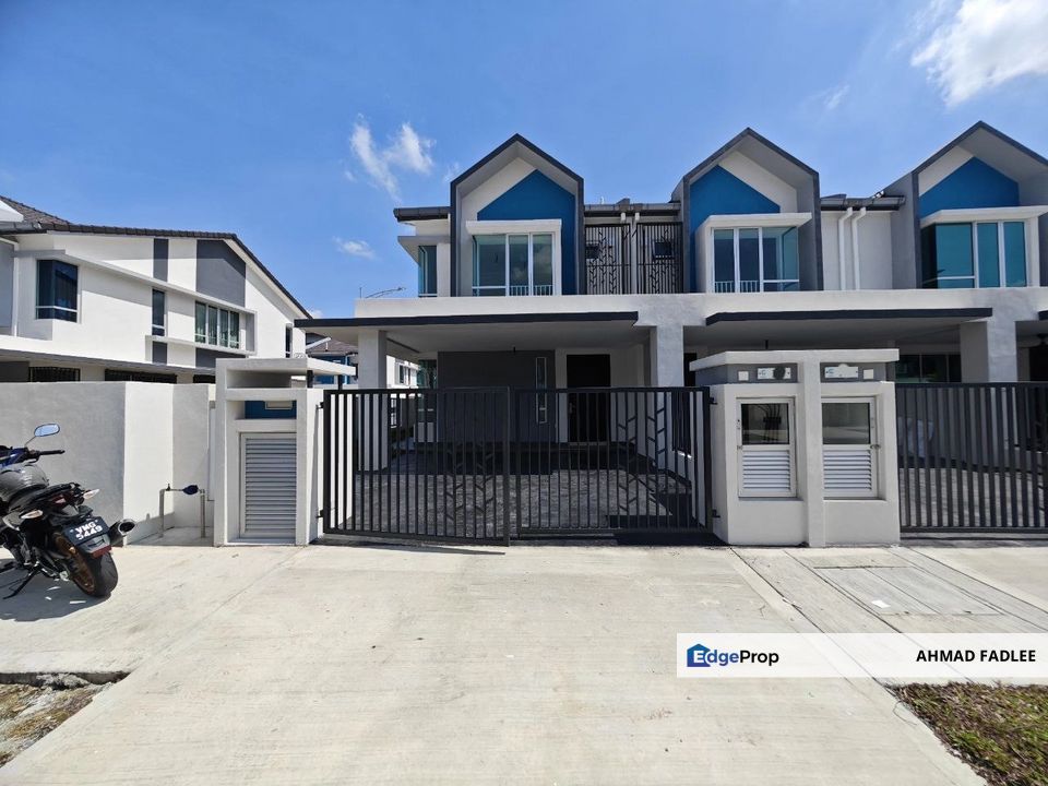 End Lot Double Storey Terrace in Serenia City Ariya Kota Warisan Sepang For Sale, Selangor, Sepang