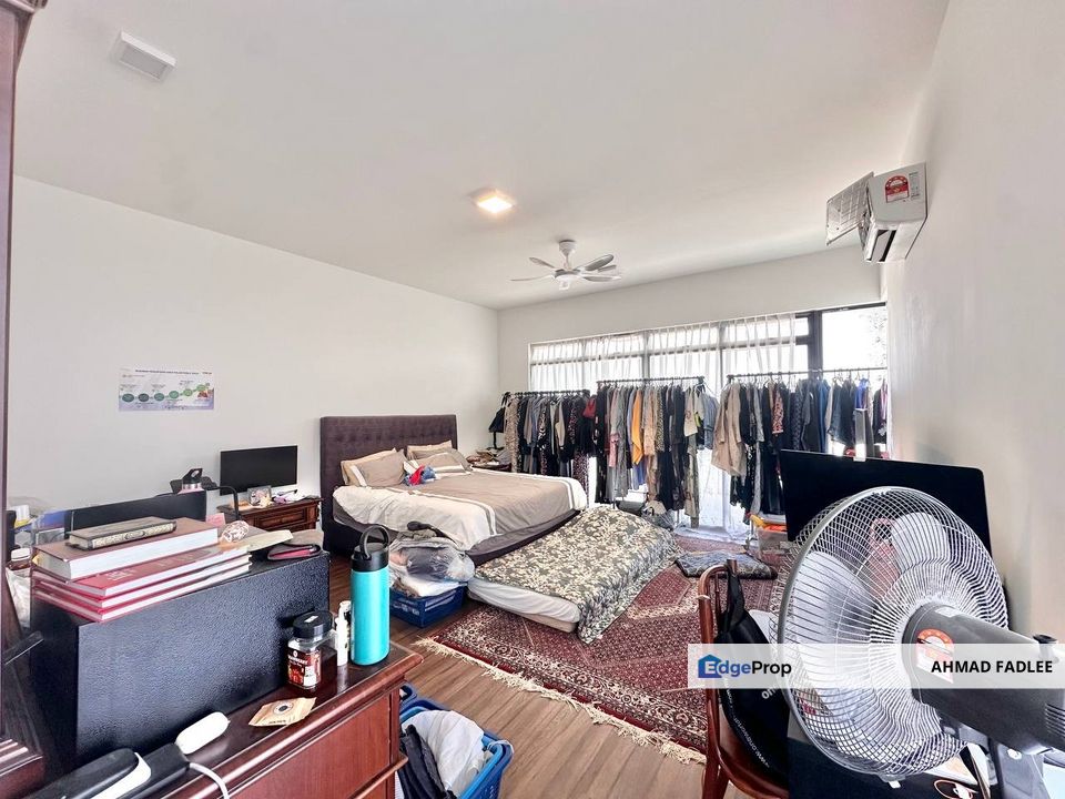 The Mulia Residence Cyberjaya, 3 Storey Terrace For Sale, End Lot with Land, Selangor, Cyberjaya