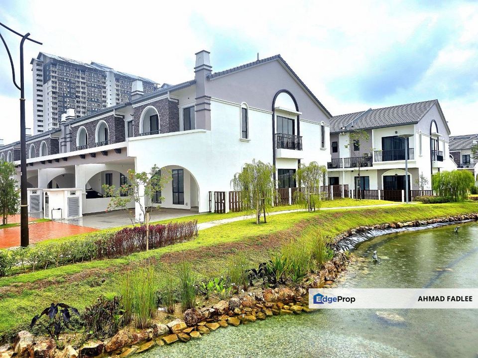 Setia Safiro Cyberjaya, 2 Storey Terrace For Sale, End Lot Unit, Selangor, Cyberjaya