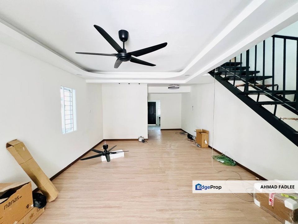 Kampung Sri Tanjung Semenyih, 2 Storey Terrace For Sale, End Lot, Selangor, Dengkil