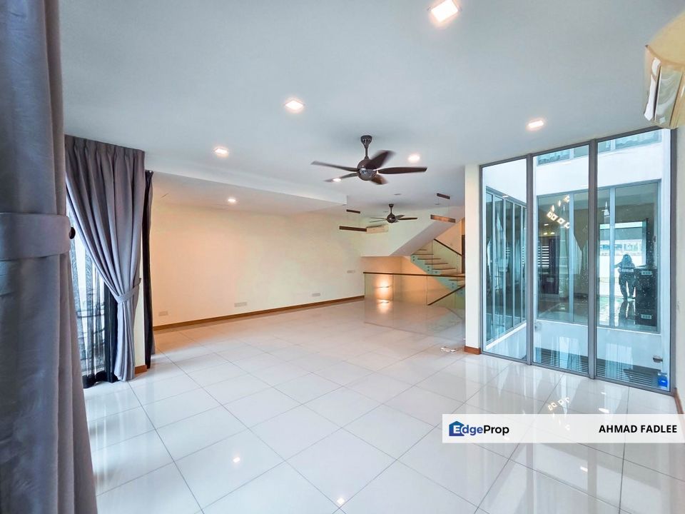 Symphony Hills Schumann Cyberjaya, 3 Storey House For Sale, Spacious, Selangor, Cyberjaya
