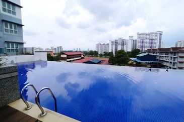 Seasons Luxury Apartments @ Amara Larkin