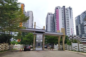 Seasons Luxury Apartments @ Amara Larkin