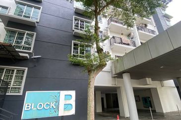 M'Tiara Apartment @ Larkin Idaman