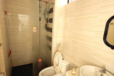 D'Summit Residences @ Kempas Utama