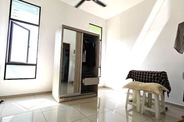 D'Summit Residences @ Kempas Utama