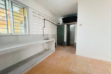 Flat Temenggong, Bandar Indahpura