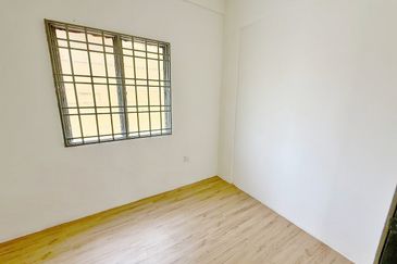 Pangsapuri Jasa, Mutiara Rini