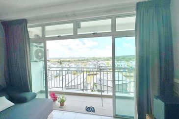 Seri Austin Luxury Apartment