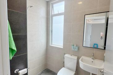 Seri Austin Luxury Apartment