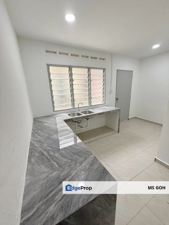 Kluang Taman Intan Double Storey House ( No need down payment ), Johor, Kluang