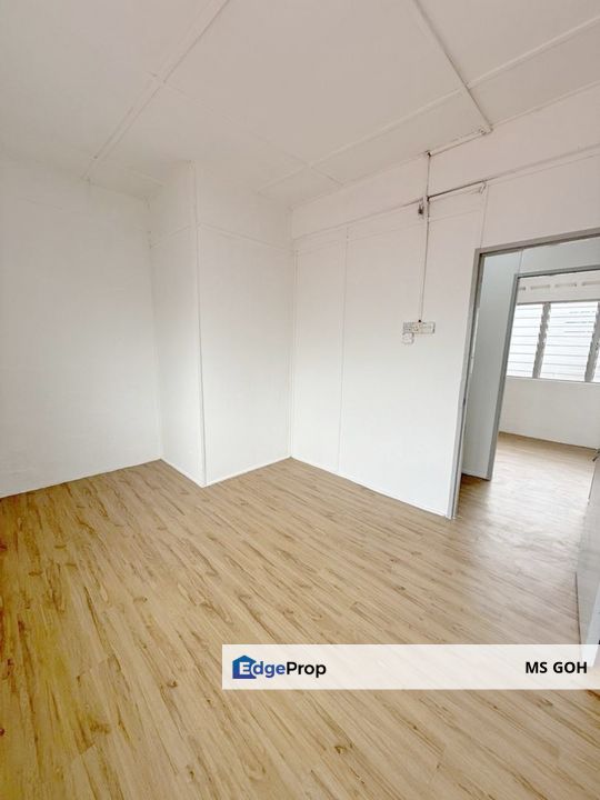 Kluang Taman Intan Double Storey House ( No need down payment ), Johor, Kluang