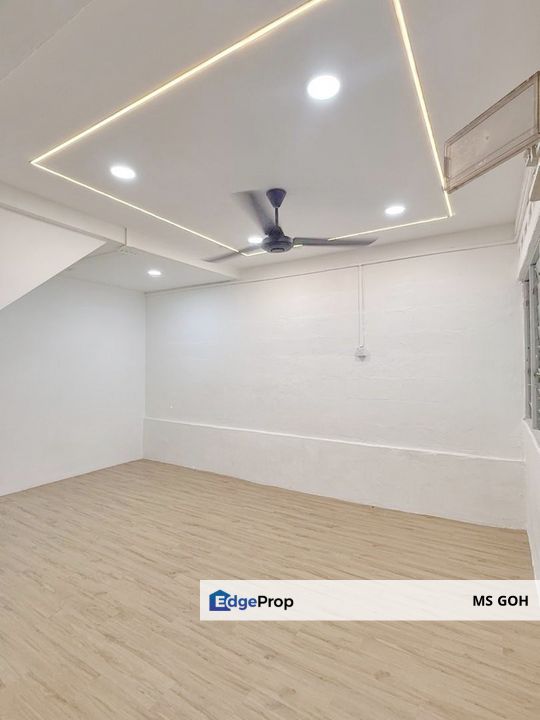 Kluang Taman Intan Double Storey House ( No need down payment ), Johor, Kluang