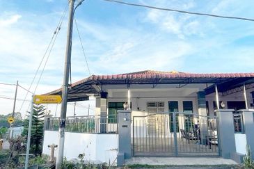 Taman Suria, Simpang Renggam