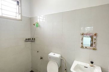 Taman Suria, Simpang Renggam