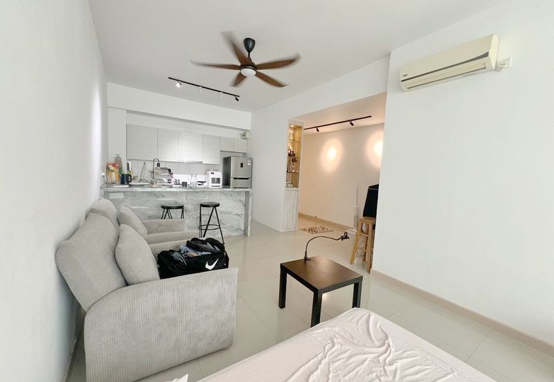 Dedaun Hijau (Greenfield Regency)