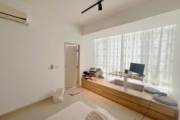 Dedaun Hijau (Greenfield Regency)