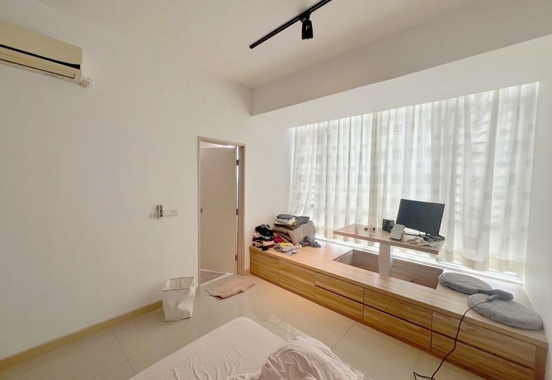 Dedaun Hijau (Greenfield Regency)