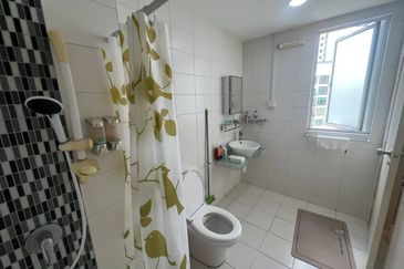 Dedaun Hijau (Greenfield Regency)