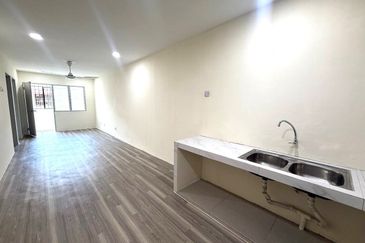 Flat Tasek 64, Bandar Baru Seri Alam