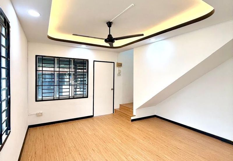 Taman Tanjung Puteri Resort