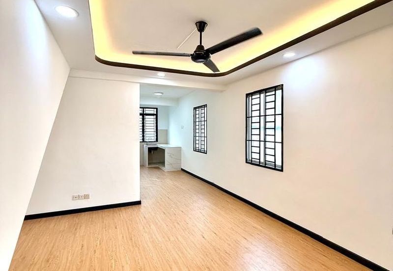 Taman Tanjung Puteri Resort