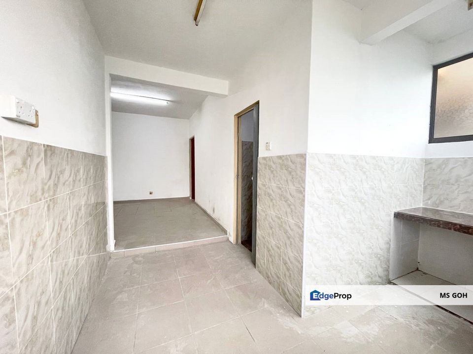 Flat Taman Daya Jalan Nibong 28, Johor, Johor Bahru