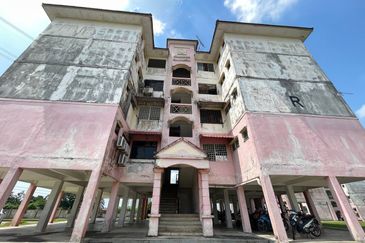 Ria 2 Apartment, Taman Megah Ria