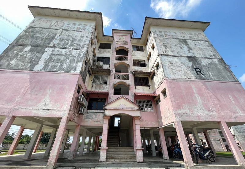 Ria 2 Apartment, Taman Megah Ria