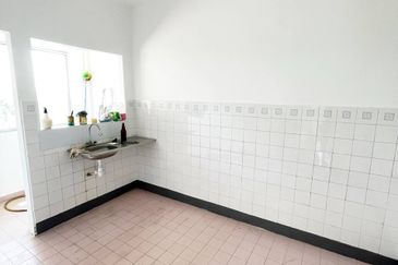 Ria 2 Apartment, Taman Megah Ria