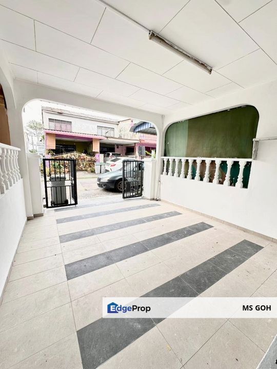 Jalan Bunga Raya, Taman Sri Lalang, Ayer Hitam, Johor, Ayer Hitam