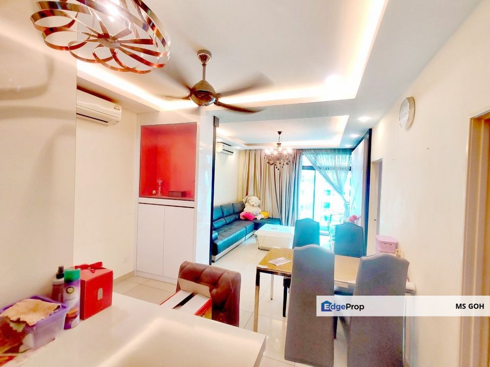 Taman Saujana Masai ( Near Molek, Johor Jaya ) PARC Regency Apartment, Johor, Masai