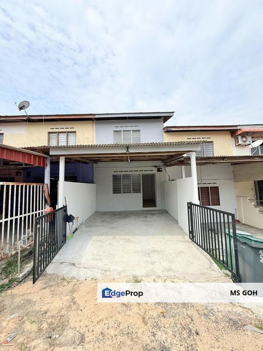 Jalan Chenderawasih, Taman Mewah, Labis, Johor, Labis