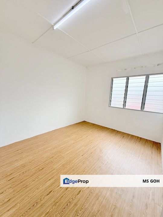 Jalan Chenderawasih, Taman Mewah, Labis, Johor, Labis