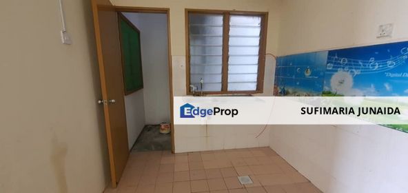 Selayang mulia flat blok a 650 sqft 3r2b, Selangor, Selayang